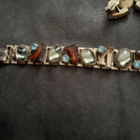 Vintage Gold-Tone Bracelet & Clip-On Earrings Set W/ Amber & Blue Rhinestones - Picture 4 of 6